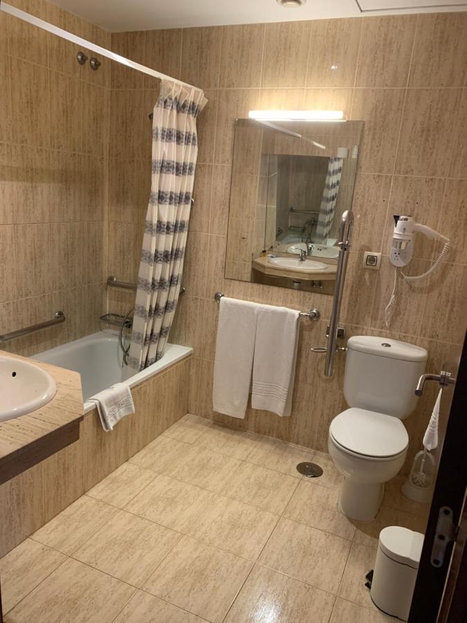 Hotel Barreiro Leira Ngoại thất bức ảnh